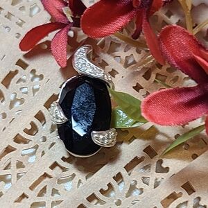 Elegant Black and Silver Women's Jewelry Pendant